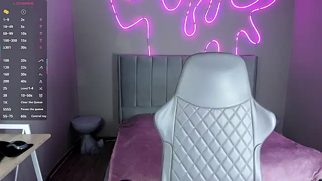 Emma_Lirys Chat XXX live