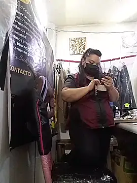 MyhixelAdanMhanzy Show in webcam