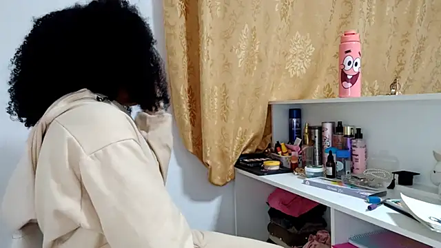 EsterSantopietro's Live XXX Chat