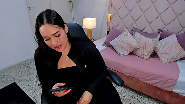 ela_beli's Live XXX Chat