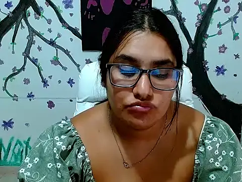 Im_May_: онлайн-секс-чат