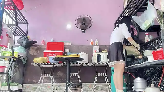 LinhChi_9x Adlı Modelin Canlı XXX Sohbeti