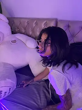 TweetiePieXXX Adlı Modelin Canlı XXX Sohbeti