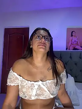 Chat +18 de ema_zoe ao vivo
