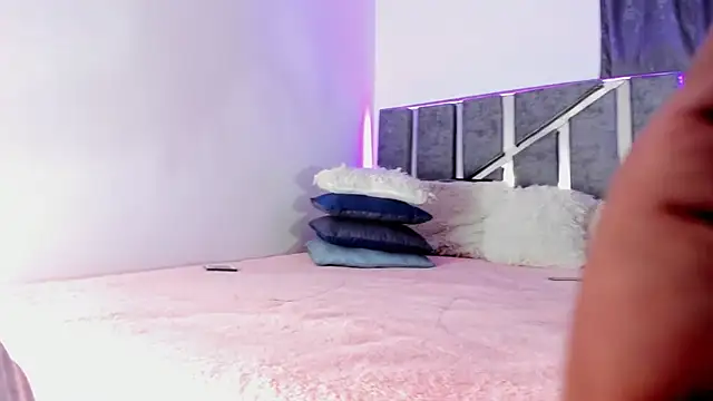 IvettePetit – Naživo XXX chat