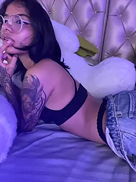 TweetiePieXXX Live XXX-Chat