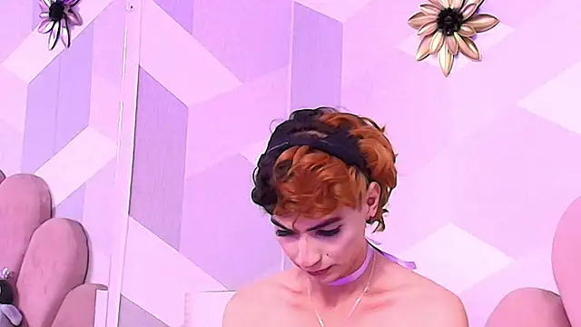 KylieMonnett: онлайн-секс-чат