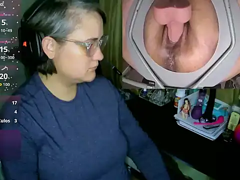 lolalicious_7583: διαδικτυακό σόου στην κάμερα