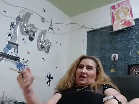 Perla1981-- 现场XXX聊天