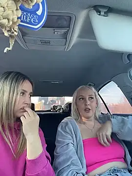 XXX chat uživo modela MerlinDave