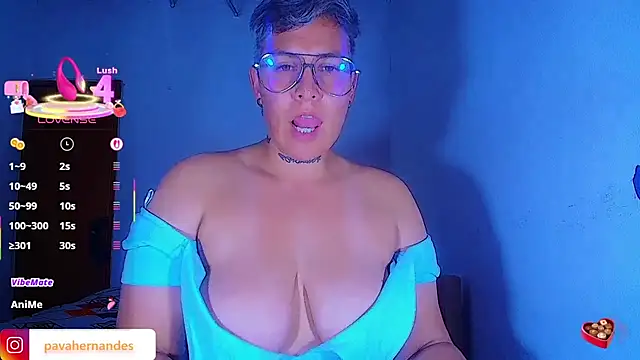 Yessi_rousse Chat XXX live