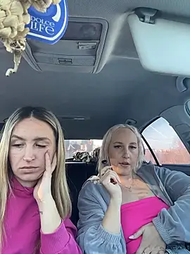 XXX chat uživo modela MerlinDave