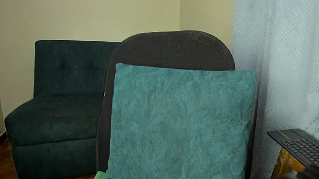 Živý XXX chat Paulaellie