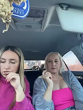 Chatroom XXX en direct de MerlinDave