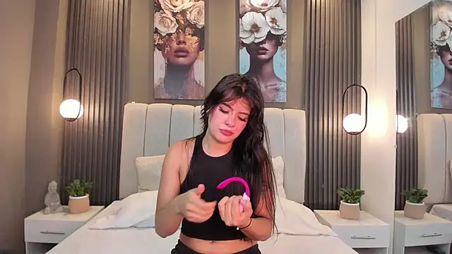 XXX chat uživo modela GiannaColling1