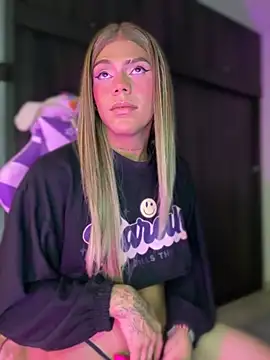 Show de Flora_Minx na webcam