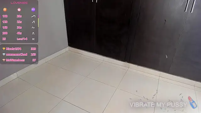 XXX chat uživo modela miluroose