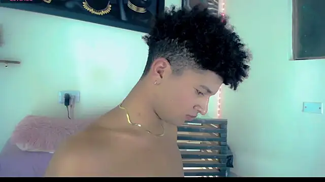 Sebastian_-D: онлайн-секс-чат