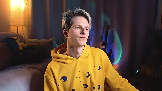 Show modela Breston_Sweet na web-kameri