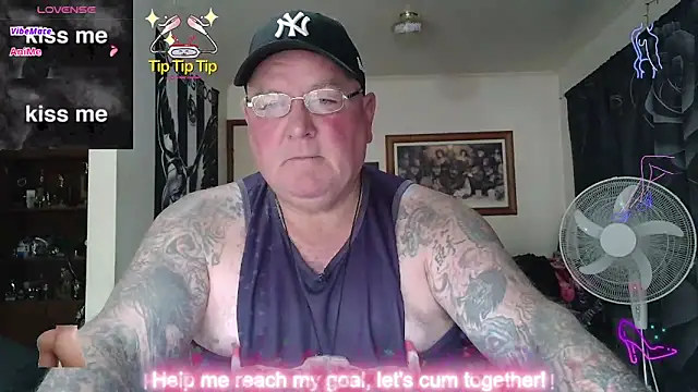 KINKYBLUEYES69のライブXXXチャット