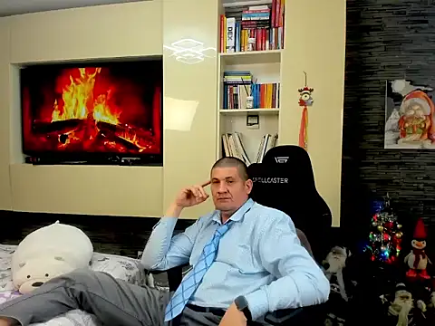 SpartacusDaddy48 Webcam show