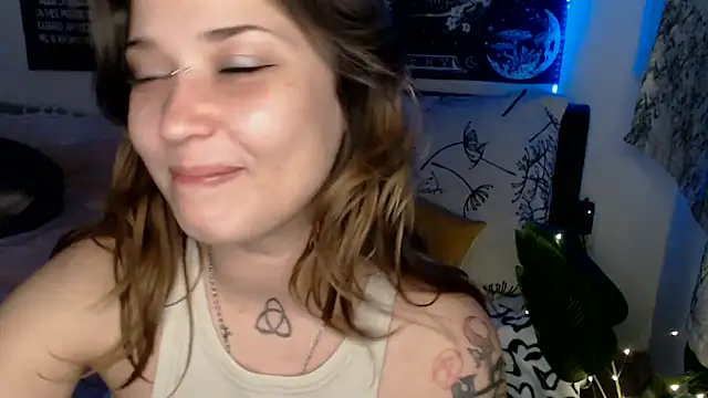 Chatroom XXX en direct de AlienforTwenty