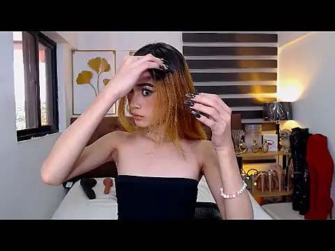 Онлайн чат XXX JuicyCockThea