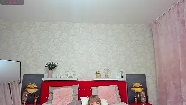 KattyPeachXのライブXXXチャット