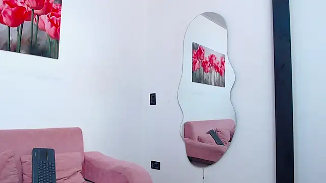 pinky_f00xのライブXXXチャット