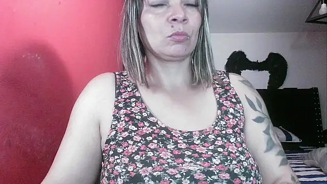 charlotedoll 即時 XXX 聊天