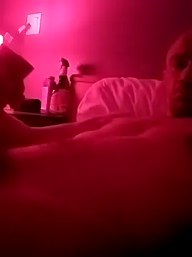 cloudyplay661's Webcam Show