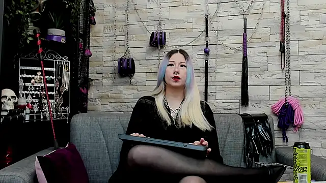 Chat XXX Live CruelMistress