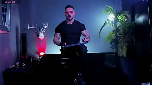 Show modela dennis_cox1 na web-kameri