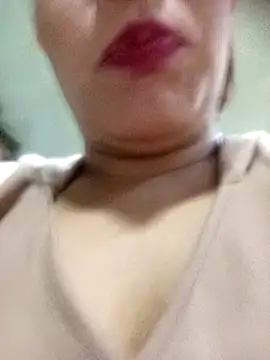 Camil4_milf_1: онлайн-секс-чат