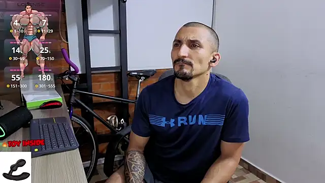 Онлайн чат XXX Marck_Muscle