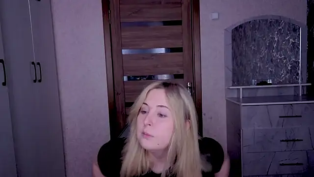 Kristy-Max Live XXX Chat