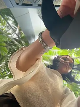 VendiMur élő XXX-chatje