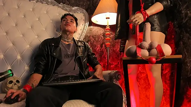 Онлайн чат XXX AlecBanne