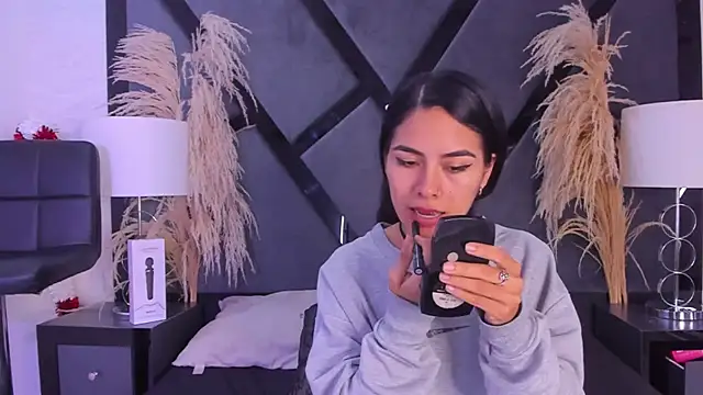 Czat XXX na żywo – NicoleEsposito