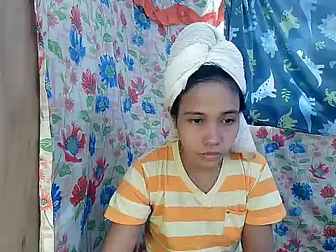 XXX chat uživo modela PinaySkinnyGirl