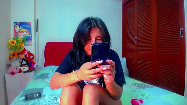 akai_krazna Adlı Modelin Canlı XXX Sohbeti