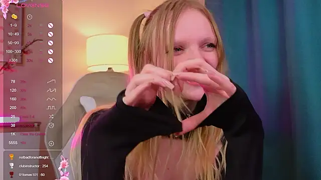 evangel1ne Adlı Modelin Canlı XXX Sohbeti