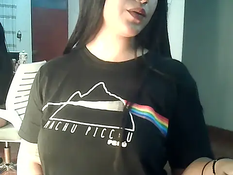 Živý XXX chat FallsForHerSmile