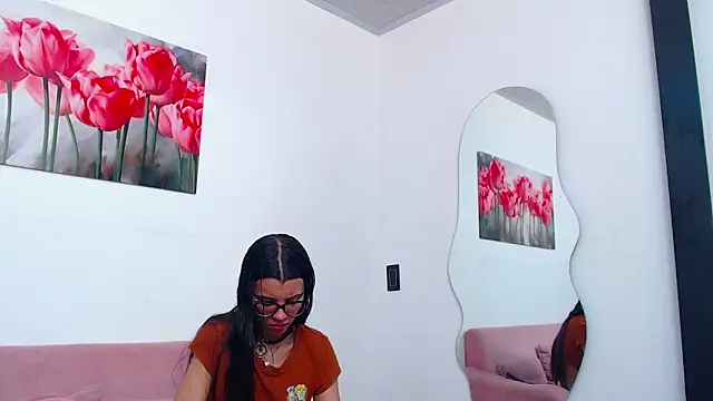 pinky_f00x élő XXX-chatje