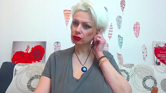 Playful_Goldie_WOW__ Chat XXX in diretta