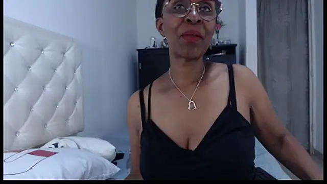 ebonym1lf Adlı Modelin Web Kamerası Şovu