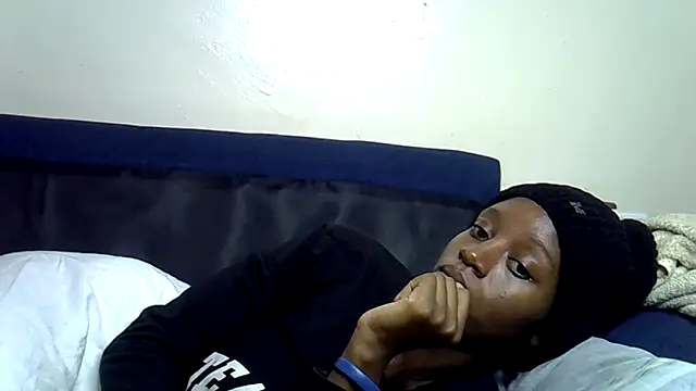 Enkarxx Adlı Modelin Canlı XXX Sohbeti