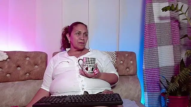 scarlettbooty Chat XXX live