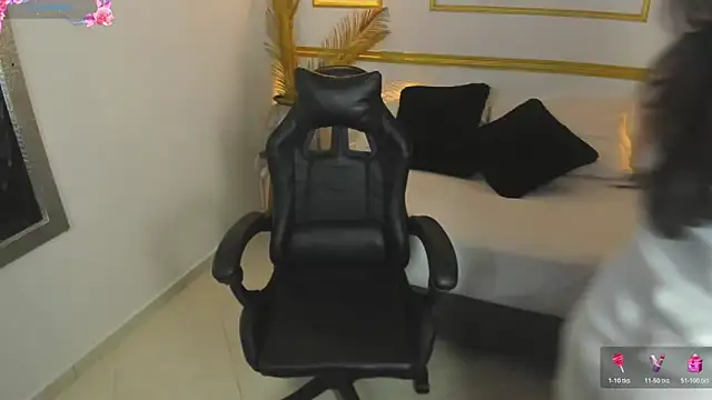 lia_sexx19 Adlı Modelin Canlı XXX Sohbeti