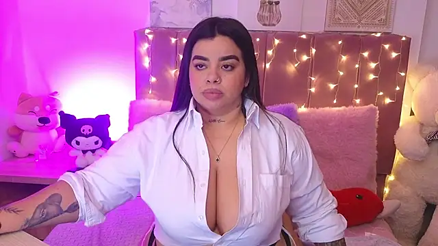 MiahJoness Webcam show
